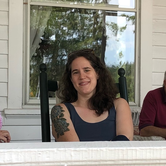 Meet your Posher, Kelley - Picture 1 of 1